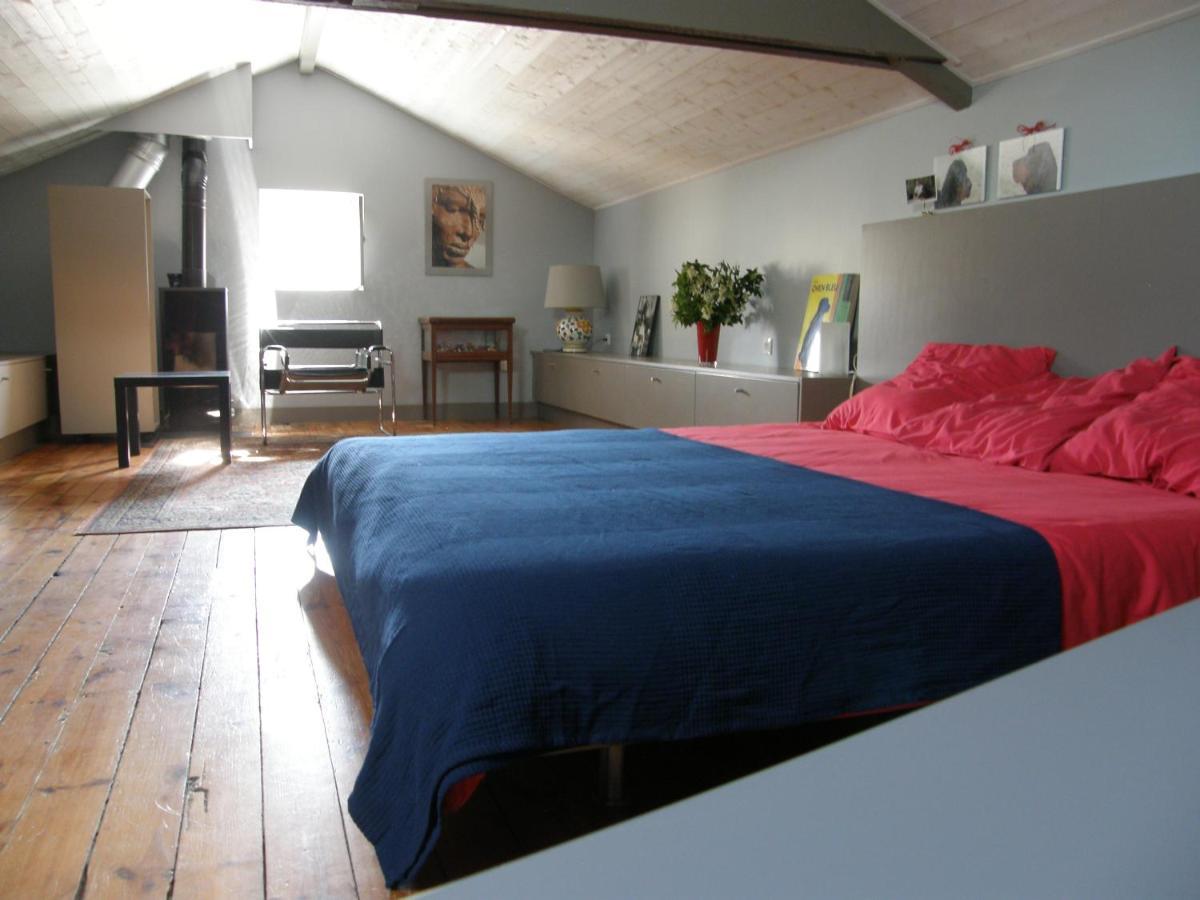 Bed and Breakfast Le Logis De La Colombe Le Puy-en-Velay Exterior foto